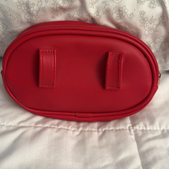 Red quilted fanny pack Steve Madden - Picture 4 of 11